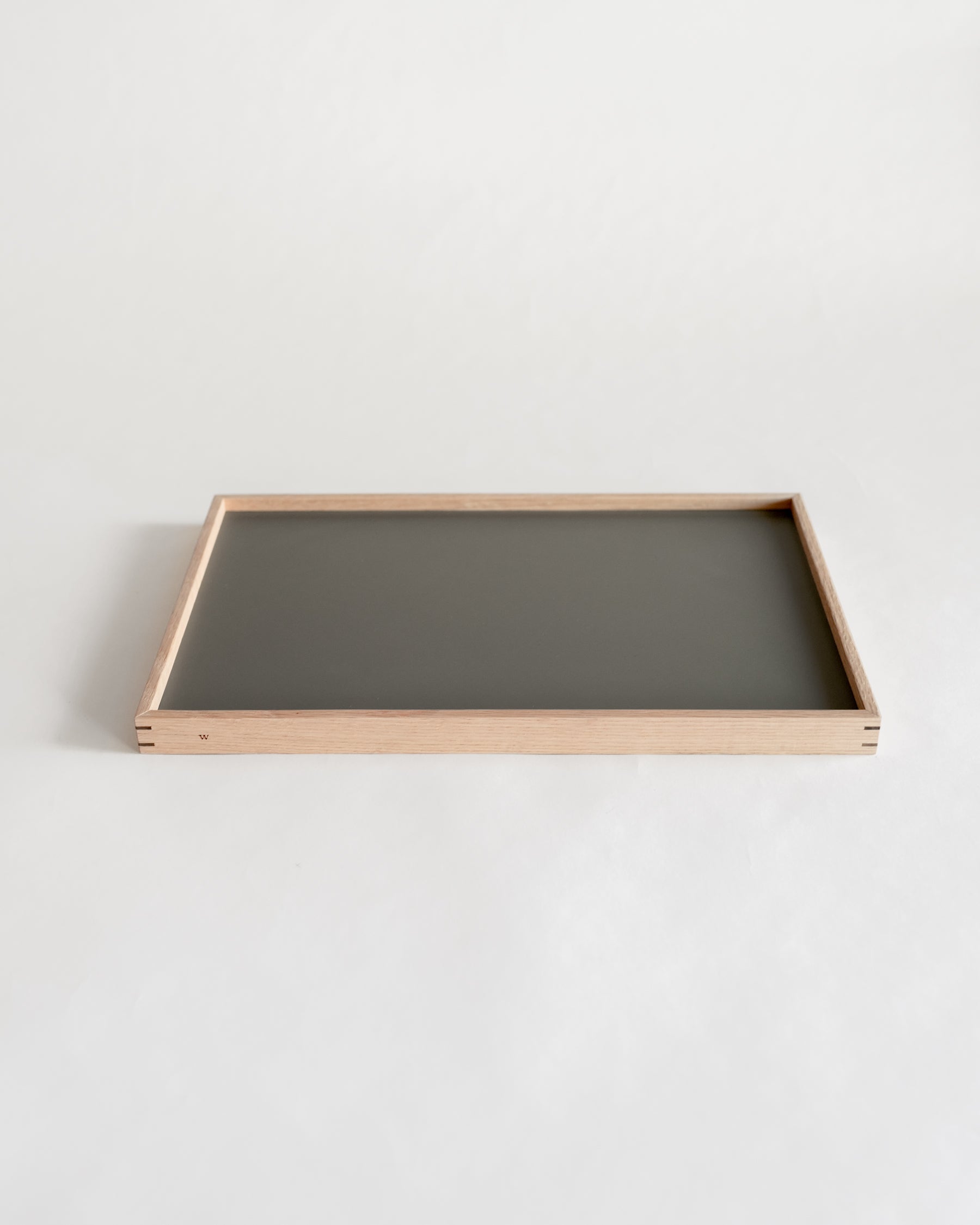 【新品・未使用】Wanderout Universal Wood Tray Wanderout / Universal Wood Tray Medium - Black – wanderout