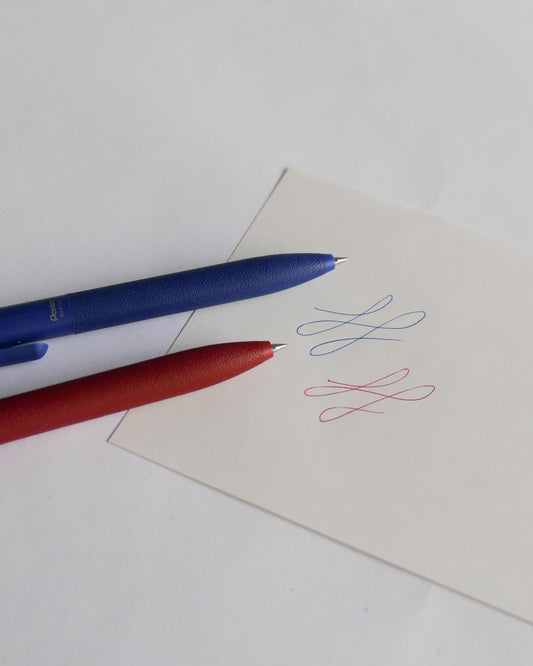 Pentel Calme Monochrome Ballpoint Pen — 0.5mm (Red/Blue Ink)
