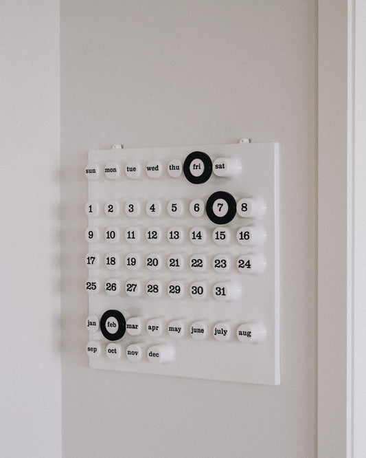 Ring-A-Date Calendar — Designed by Giorgio Della Beffa