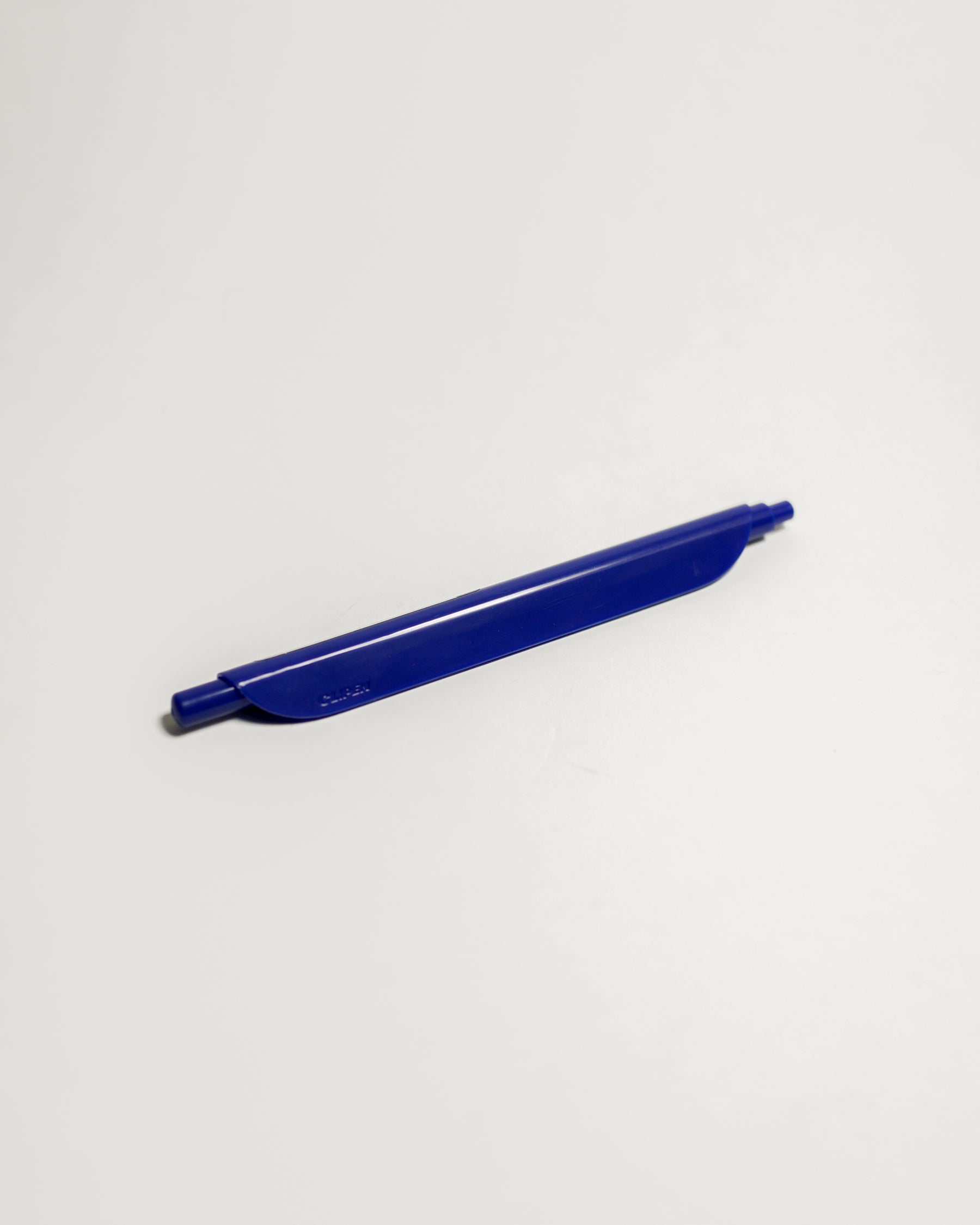 Clipen Pen — Office (Red/Blue Ink, 0.7mm) — clip pen at SORT Vancouver