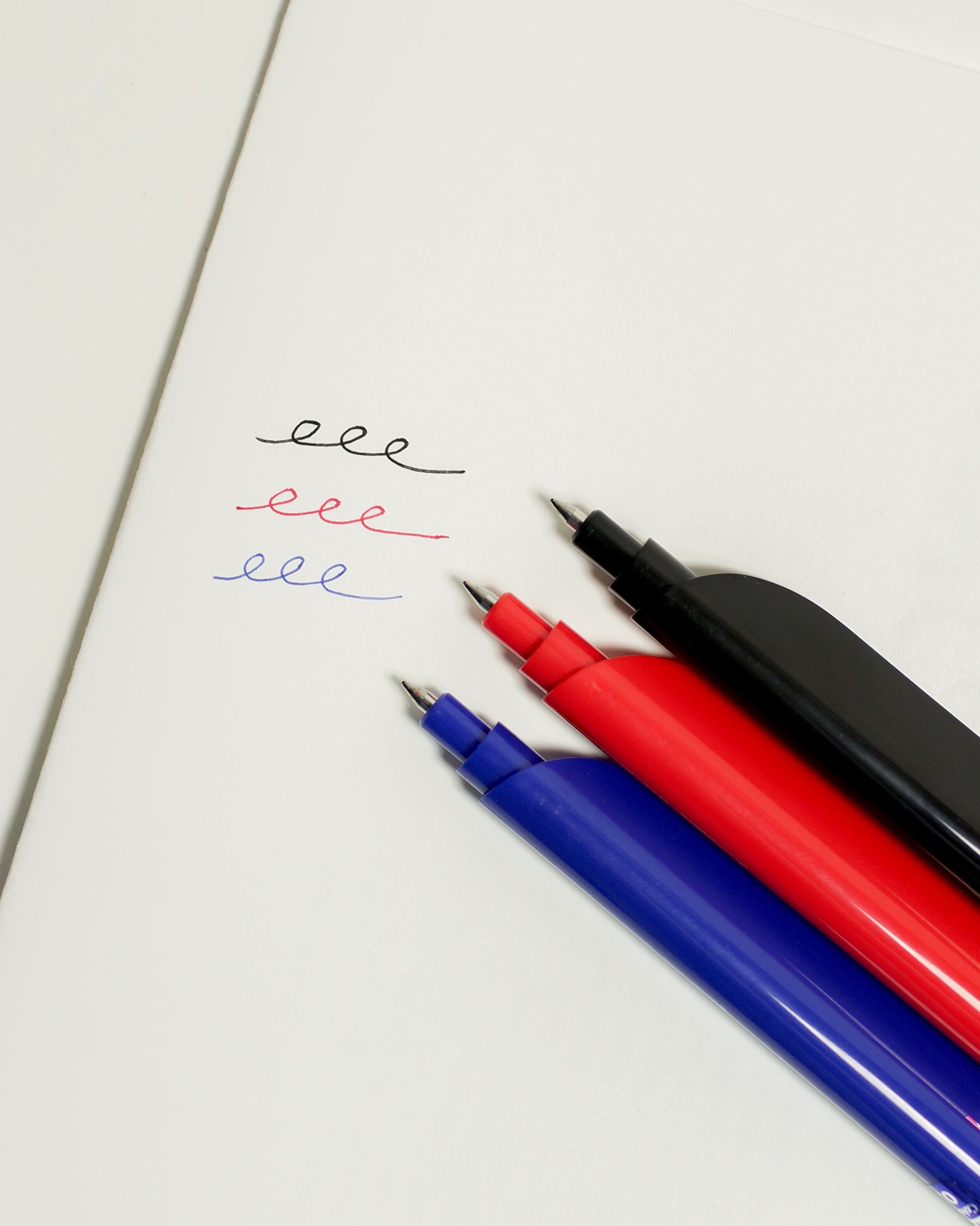 Clipen Pen — Office (Red/Blue Ink, 0.7mm) — clip pen at SORT Vancouver