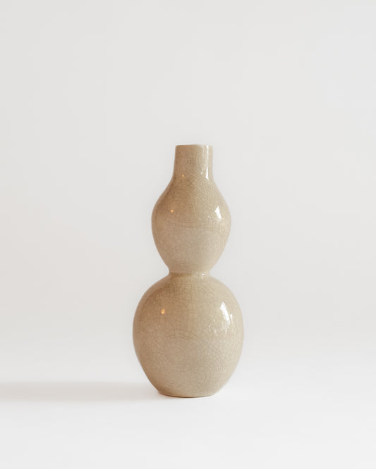 (S5) Shanene Lau — Off-white crackle stacked vase