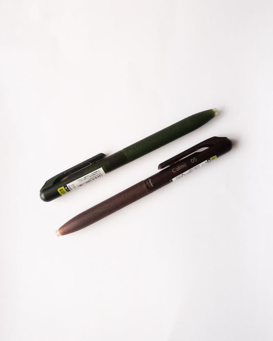 Pentel Calme Monochrome Ballpoint Pen Limited Edition Colours — 0.5mm (Black Ink)