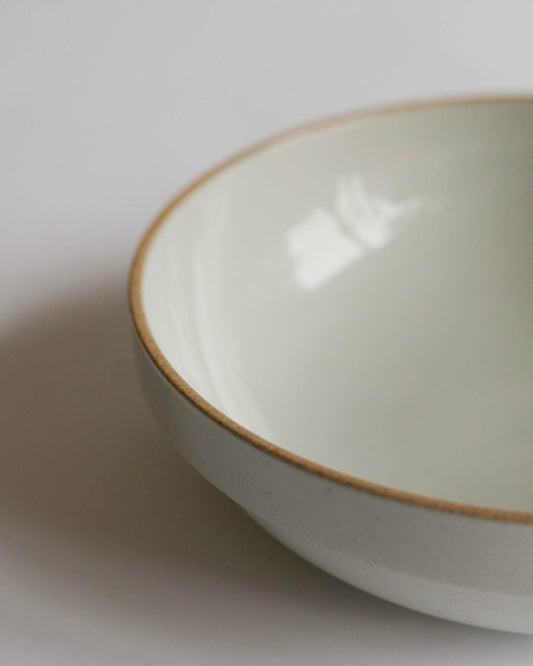 Hasami Porcelain Round Bowl - HPM032 (Gloss Gray)