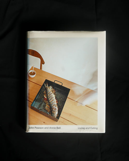 (Pre-owned) Living and Eating by John Pawson and Annie Bell